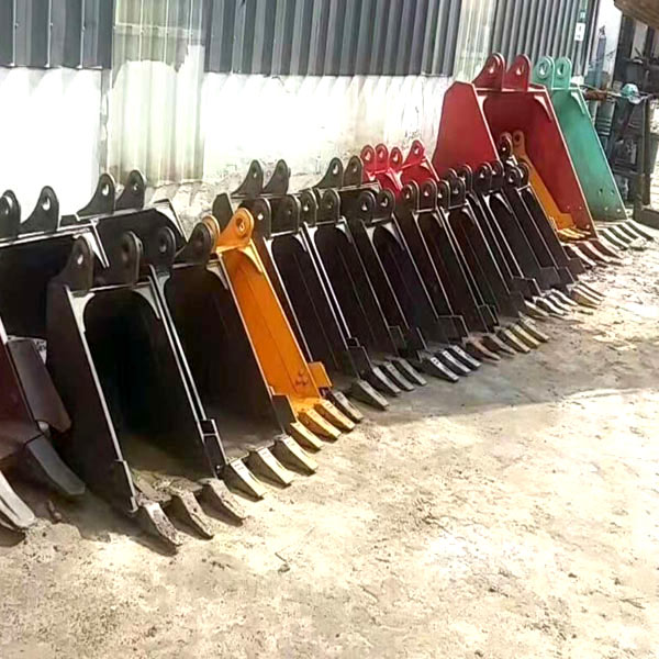 挖掘機(jī)的合理保養(yǎng).jpg